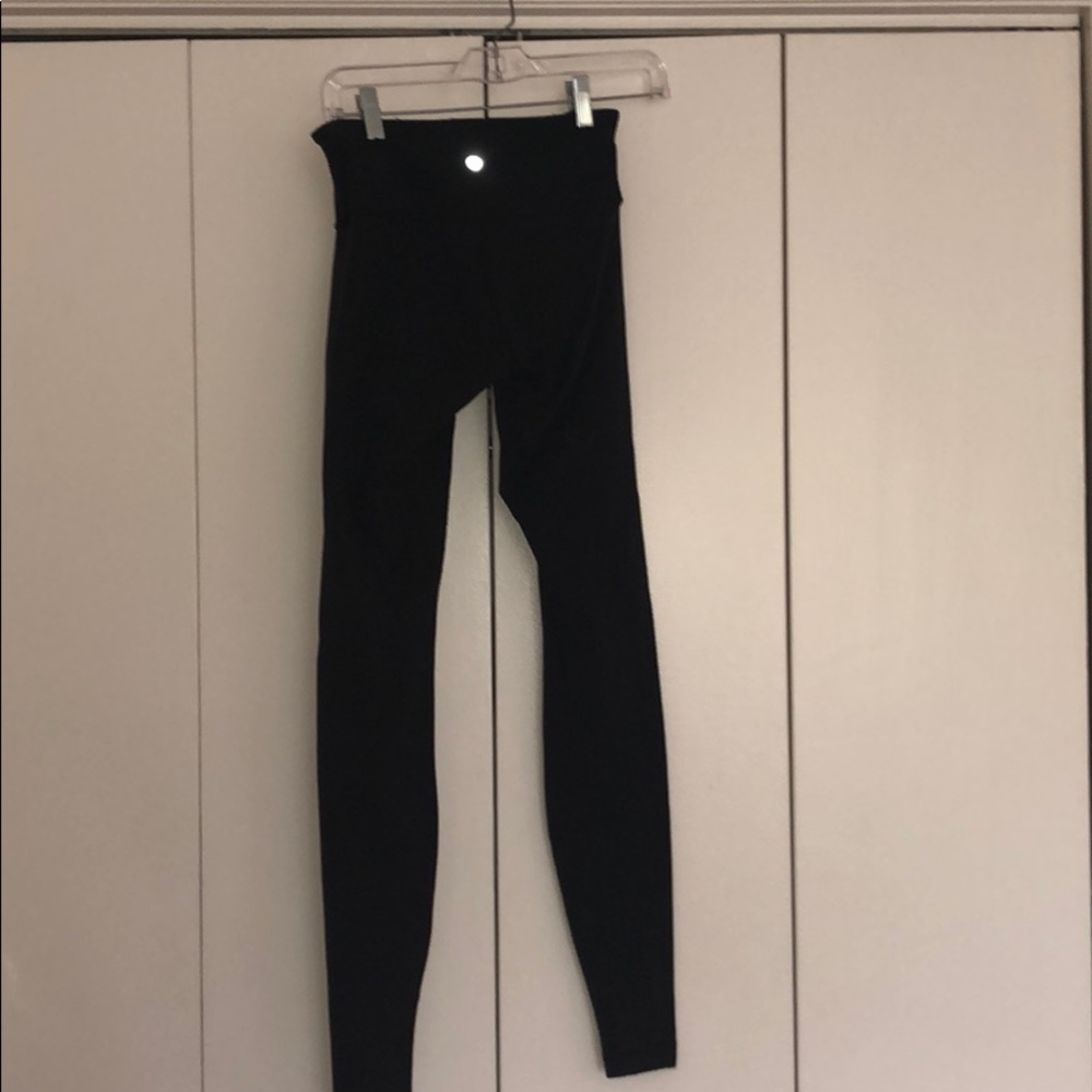 Black Lululemon leggings